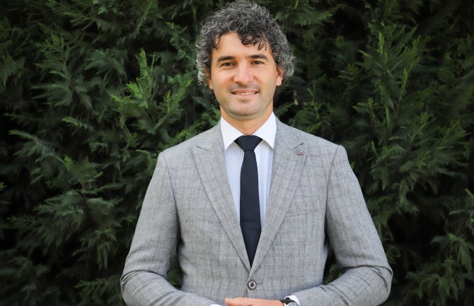 Krstović: Gradite kolektor u Podgoricu