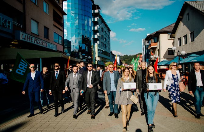 Može Rožaje, može Crna Gora: Objasnite građanima gdje je novac namjenjen za azil koji ne postoji