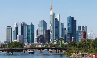 Kontroverzni gradonačelnik Frankfurta smijenjen na građanskom referendumu, 95 odsto glasova za njegov opoziv