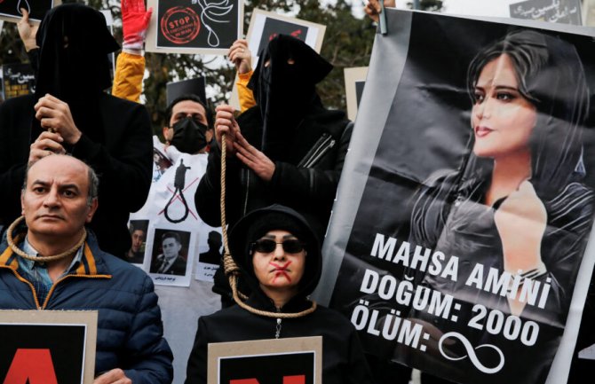 Iran: Javnim vješanjem pogubljena još jedna osoba