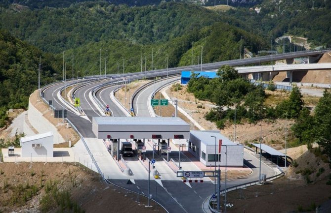 Uhapšen muškarac: Na auto-putu vozio suprotnim smjerom u alkoholisanom stanju