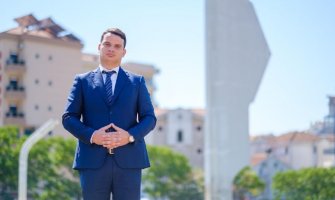 Odžić: Crna Gora na rubu bankrota