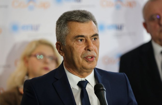 Đukanović: U EPCG-u nema partijskog zapošljavanja, o cijeni struji do kraja godine