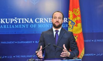 Nikolić: Višeslojni razlozi za rezultat izbora, čestitaćemo kada budemo imali pouzdan uzorak
