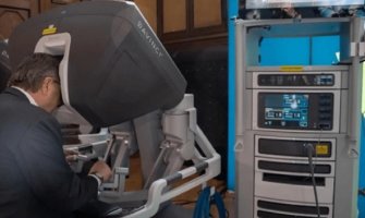Roboti će u Beču djelimično zamijeniti hirurge