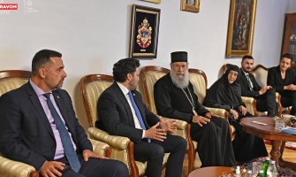Abazović i Đurović posjetili Pećku patrijaršiju