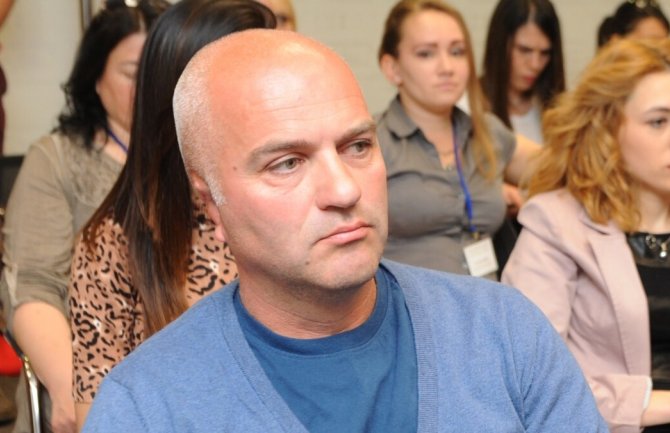 Ništa nije urađeno ni mjesec nakon nasilja nad mojim sinom