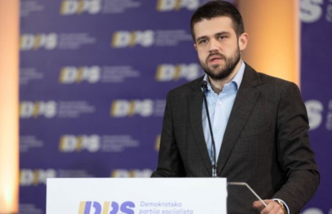 Nikolić: Milane, trepni ako si otet