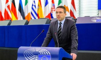 Sokol: Crna Gora se mora jasno opredijeliti ka Evropskoj uniji, a ne ka srpskom svetu