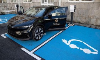 Skupština nabavila električno vozilo