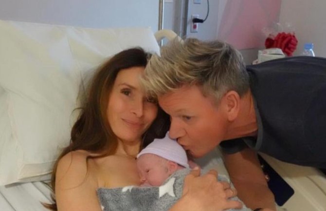 Gordon Ramsay dobio šesto dijete, podijelio fotografije supruge i bebe