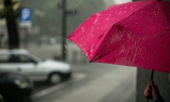Sjutra oblačno, povremeno kiša i pljuskovi