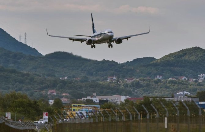 Aerodromi tvrde da ugovor o zakupu ističe 11. avgusta, Opština Zeta da mogu taksirati samo zetski taksisti