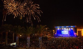  Budva uz Tonija Cetinskog i spektakularni vatromet ušla u 2024. godinu