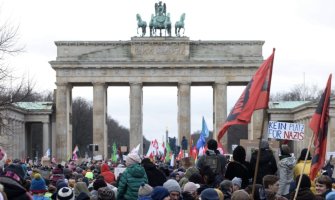 Šolc i Berbok na demonstracijama protiv krajnje desnice