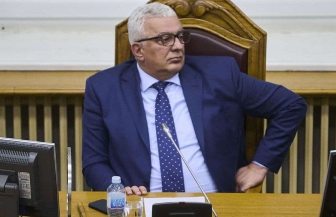 Mandić pisao predsjednici Evropskog parlamenta: Skupština će nastaviti da niže zapažene rezultate 