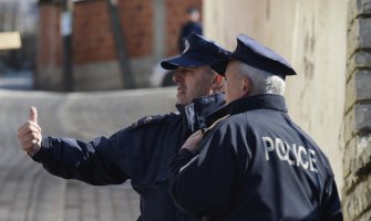 Bačena eksplozivna naprava u dvorište Srbina na severu Kosova