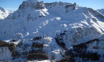 Šest skijaša nestalo u Švajcarskoj, potraga u toku