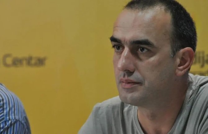 Peticija podrške iz Crne Gore Dinku Gruhonjiću: Državne institucije Srbije i dalje ćute na spiralu zla koja se širi