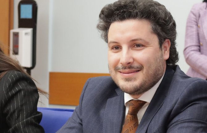 Abazović: Da sam ja premijer ne bismo glasali protiv Kosova, ali ovo je neka nova realnost