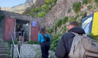 Agencije vode turiste nesigurnim stazama: Krše zakon i ilegalno posluju