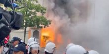 Protesti u Tirani: Demonstranti probili kordon, bacali molotovljeve koktele, gori zgrada opštine