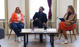 Nikolaidis: Ideja da u Srebrenici nije bio genocid jednaka ideji da je zemlja ravna ploča