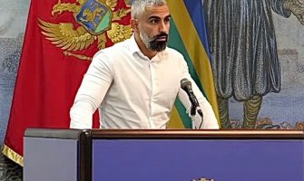 Barlović: Stvoriti uslove za ozelenjavanje i uređenje Golog brda u Sutomoru