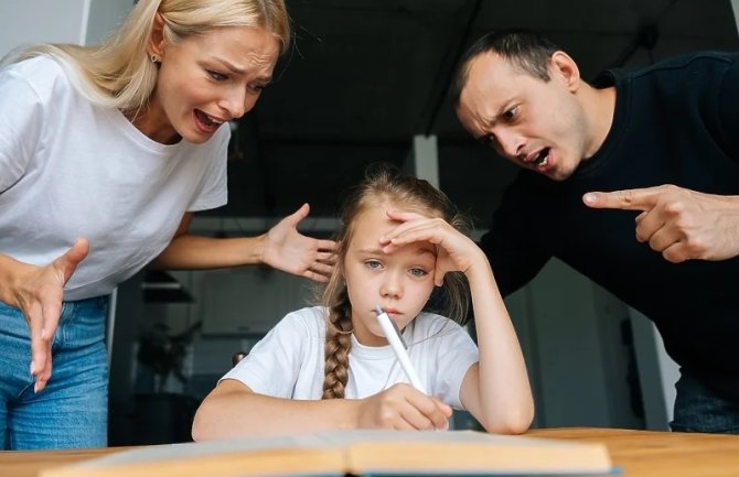 Tri uobičajene greške koje roditelji nesvjesno rade tokom odgoja djece