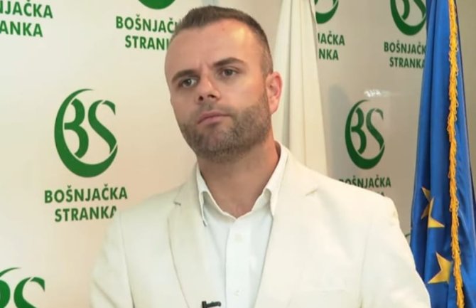 Omeragić podržao inicijativu da CG sponzoriše Rezoluciju o Srebrenici