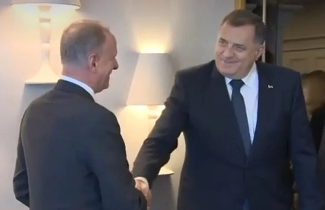 Putinov najbliži saradnik kritikovao rezoluciju o Srebrenici, nazvao je izmišljanjem činjenica