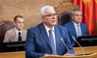 Mandić čestitao samo sveštenstvu SPC i vjernicima: Molitva za mir i blagostanje najbolja odbrana