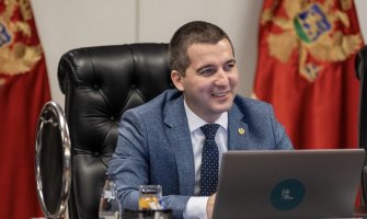  Bečić: Svi u CG da istraju na putu zajedništva, saosjećanja i ljubavi