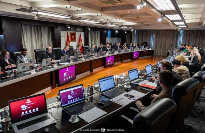 Vlada otkupljuje akcije u vlasništvu manjinskih akcionara ŽPCG i OŽVS