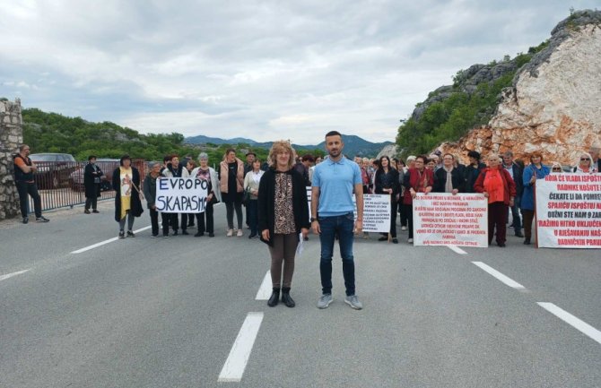 Bivši radnici Košute ponovo blokiraju saobraćaj od 11 do 15 sati