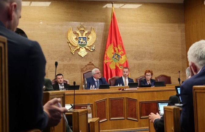 Vuksanović: Žrtve u Jasenovcu se žele iskoristiti u politikanske svrhe