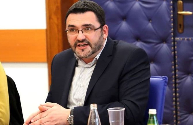 Adnan Čirgić izabran za predśednika Crnogorskoga PEN centra