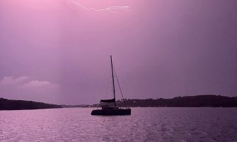  Jak vjetar pogodio Zadar, spašeno 10 osoba sa jedrilice