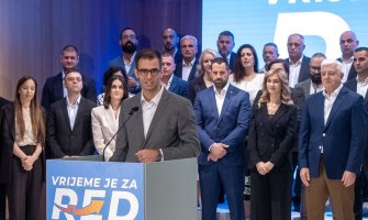 SEP: Odlazeća vlast Podgorice da odmah prestane masovno partijsko zapošljavanje koje je u toku