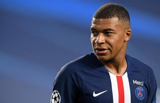 Mbappe je imao dogovoren transfer u Englesku, posao propao zbog suludog zahtjeva PSG-a