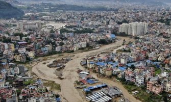 Raste broj žrtava u poplavama u Nepalu